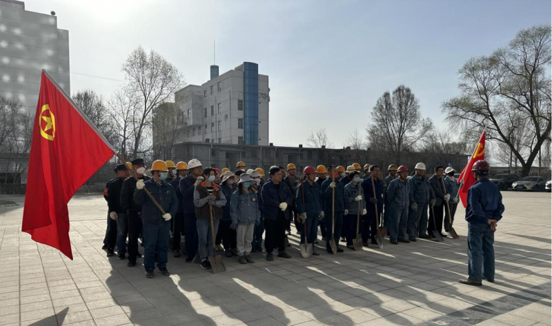 物產(chǎn)工投公司基層黨支部和公司團(tuán)支部聯(lián)合開展&ldquo;共筑家園 正植有你&rdquo;主題黨日、團(tuán)日活動(dòng)