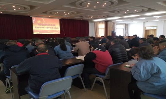 堅(jiān)定信念 對(duì)黨忠誠，融會(huì)貫通 學(xué)以致用