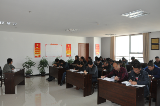 集團(tuán)黨委委員、副總經(jīng)理劉玲同志宣講黨的十九大精神