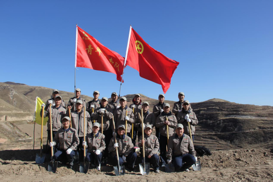 有一種奉獻叫&ldquo;五四精神&rdquo;，有一種擔(dān)當(dāng)叫&ldquo;青年突擊隊&rdquo;